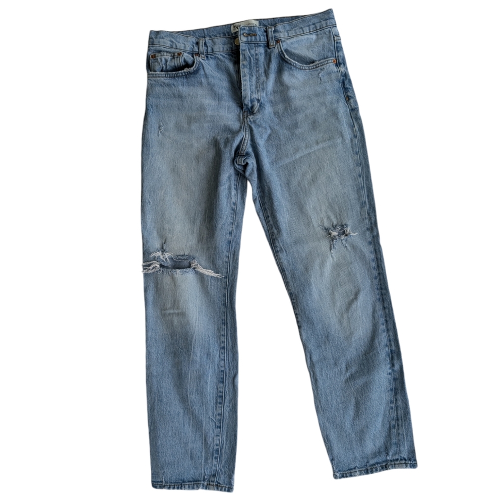 Zara Distressed high-waisted Mom Jeans size 8